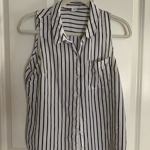 Old Navy Stripped collar Tabk